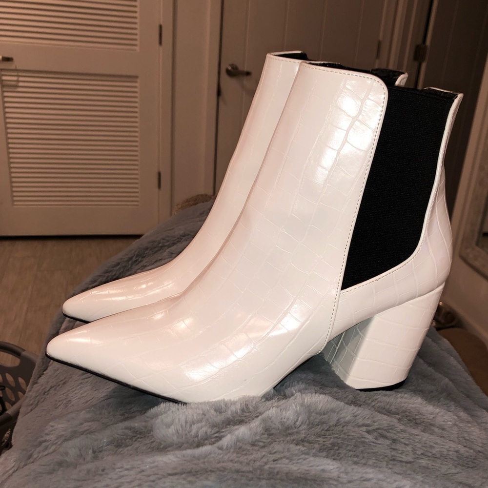 Brand new MISSLOLA